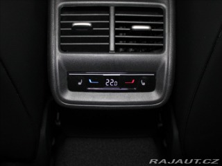 Volkswagen Passat 2,0 TDi R-Line PANO Tažné 2025