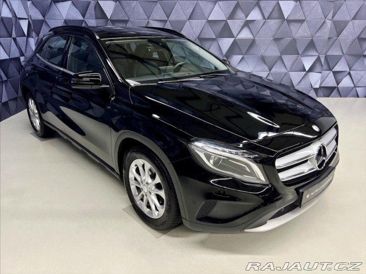 Mercedes-Benz GLA 220d 7G-TRONIC 4MATIC STY 2016