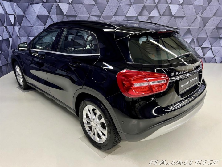 Mercedes-Benz GLA 220d 7G-TRONIC 4MATIC STY 2016