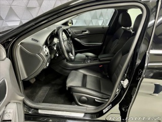 Mercedes-Benz GLA 220d 7G-TRONIC 4MATIC STY 2016