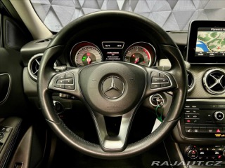 Mercedes-Benz GLA 220d 7G-TRONIC 4MATIC STY 2016