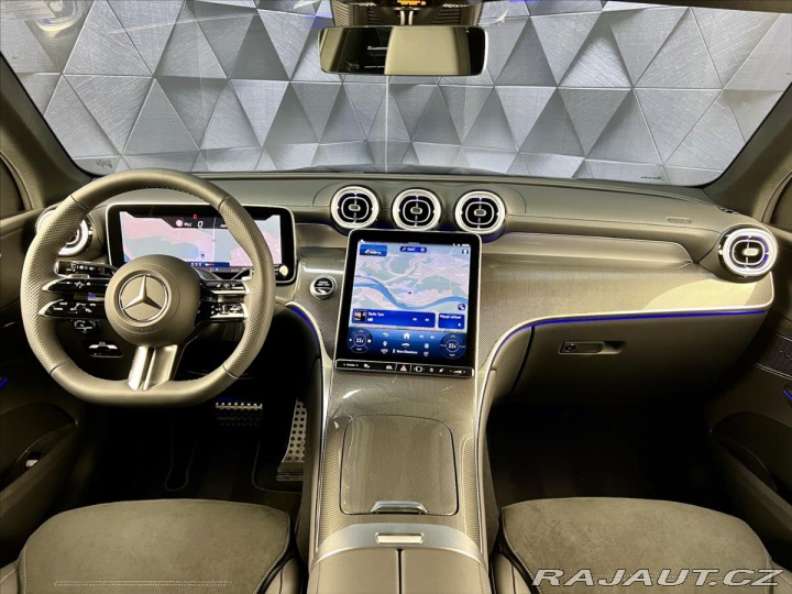 Mercedes-Benz GLC 220d 4MATIC AMG, DISTRONI 2025