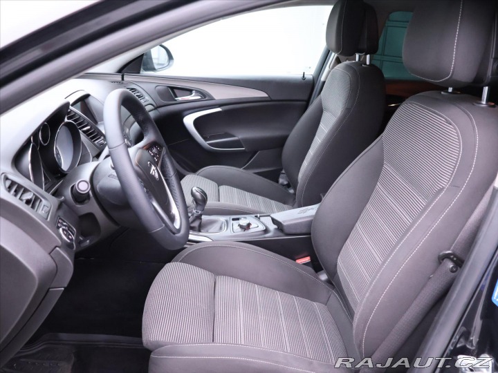 Opel Insignia 2,0 CDTI 118KW Sport Temp 2011