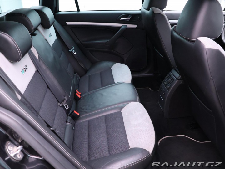 Škoda Octavia 2,0 TDI 125kW RS Xenon Na 2011