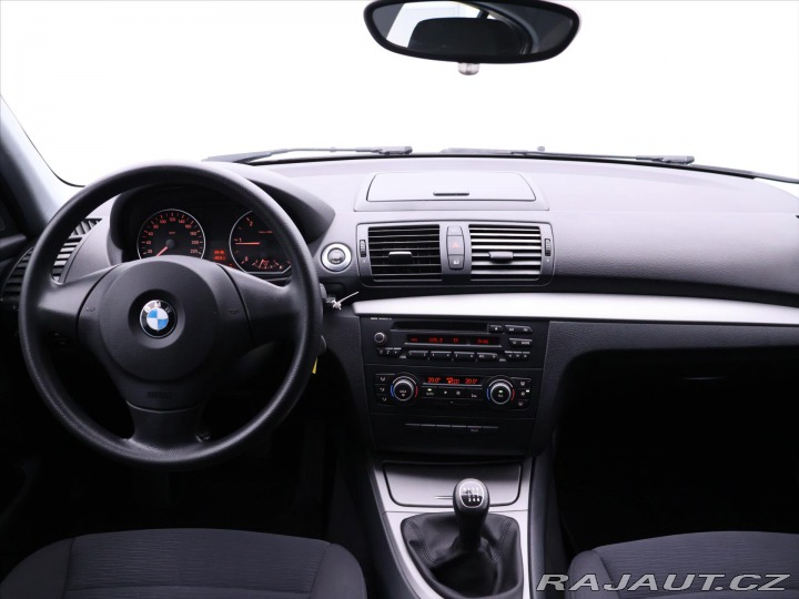 BMW 1 2,0 118d 105kW Aut.klima 2010