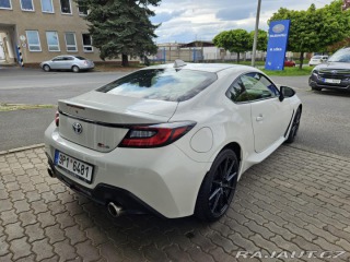 Toyota GR86 2,4 Executive 6 MT 2022