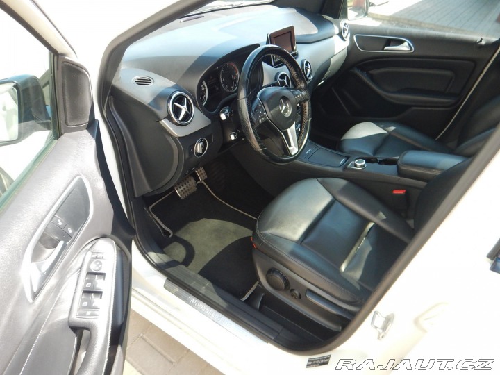 Mercedes-Benz B B 180 CDI, PANORAMA 2012
