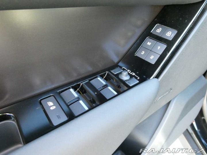 Land Rover Range Rover Velar 3,0 Dynamic SE D300 4x4 a 2026