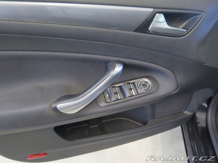 Ford Mondeo 2.0i,navi,klima,výhřev,se 2010