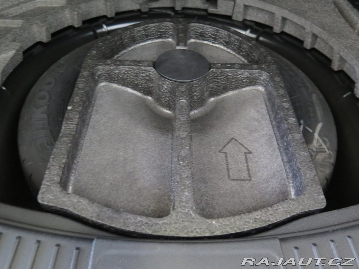 Ford Mondeo 2.0i,navi,klima,výhřev,se 2010