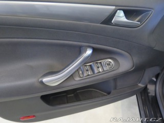 Ford Mondeo 2.0i,navi,klima,výhřev,se 2010
