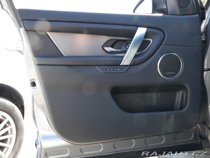 Land Rover Discovery Sport 1,5 Dynamic SE P270e 2025