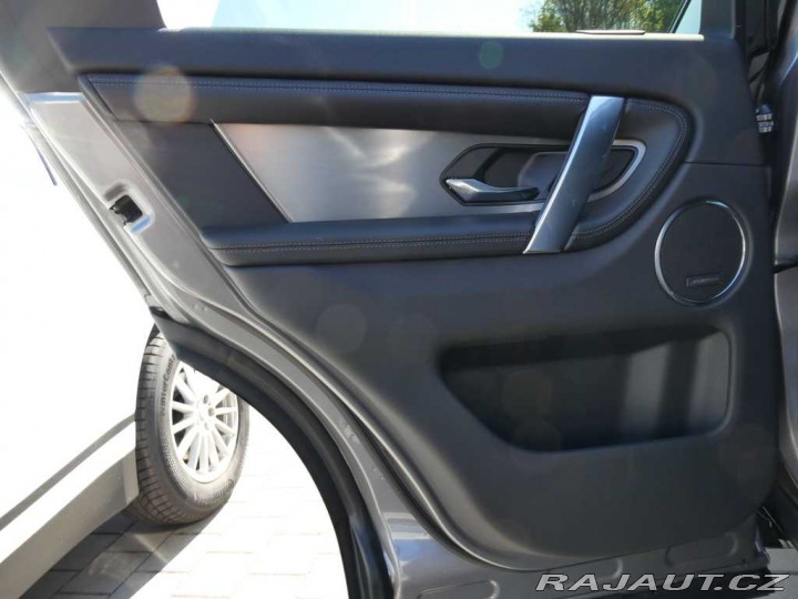 Land Rover Discovery Sport 1,5 Dynamic SE P270e 2025