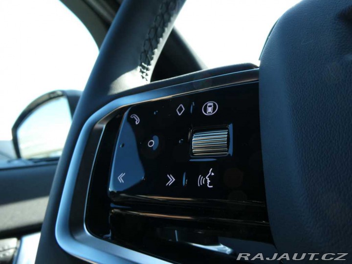 Land Rover Discovery Sport 1,5 Dyn.SE P270e *SLEVA 2 2025