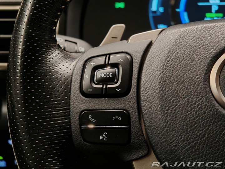 Lexus Ostatní modely IS 300h F-Sport ČR LED 2.majitel 2019
