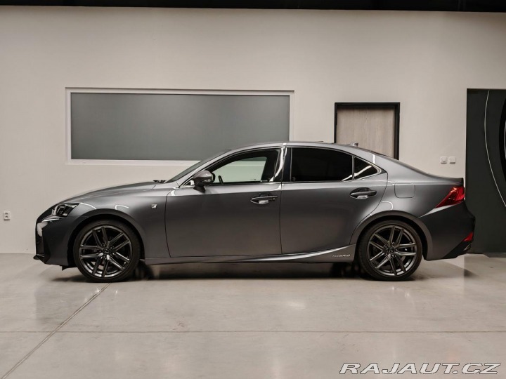 Lexus Ostatní modely IS 300h F-Sport ČR LED 2.majitel 2019