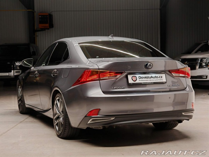 Lexus Ostatní modely IS 300h F-Sport ČR LED 2.majitel 2019