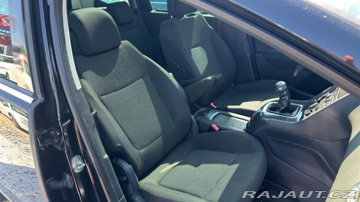 Peugeot 5008 2.0HDi 110kW *Pano*Navi*P 2011