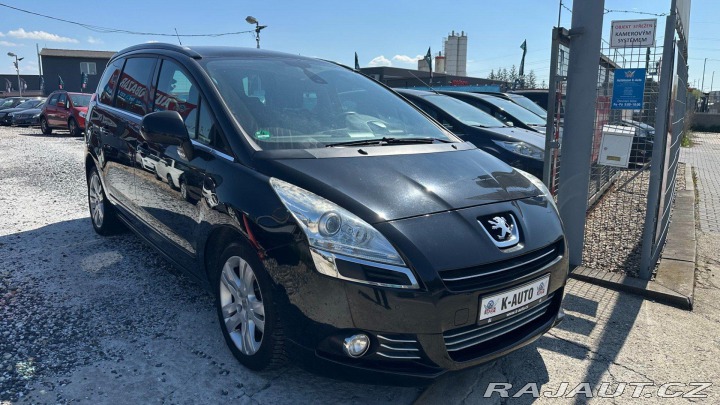 Peugeot 5008 2.0HDi 110kW *Pano*Navi*P 2011