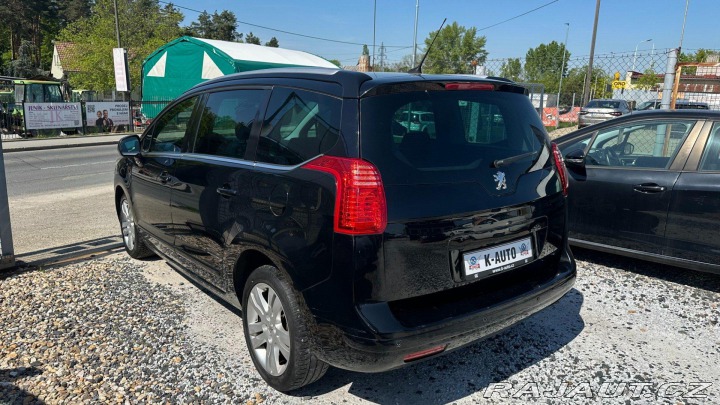 Peugeot 5008 2.0HDi 110kW *Pano*Navi*P 2011