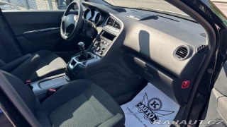 Peugeot 5008 2.0HDi 110kW *Pano*Navi*P 2011