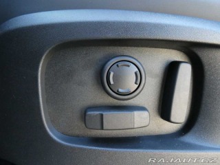 Land Rover Defender 110 2,0 X-Dynamic SE P300 2025
