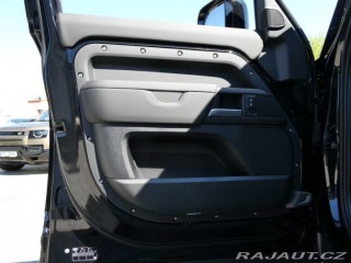 Land Rover Defender 110 2,0 X-Dynamic SE P300 2025
