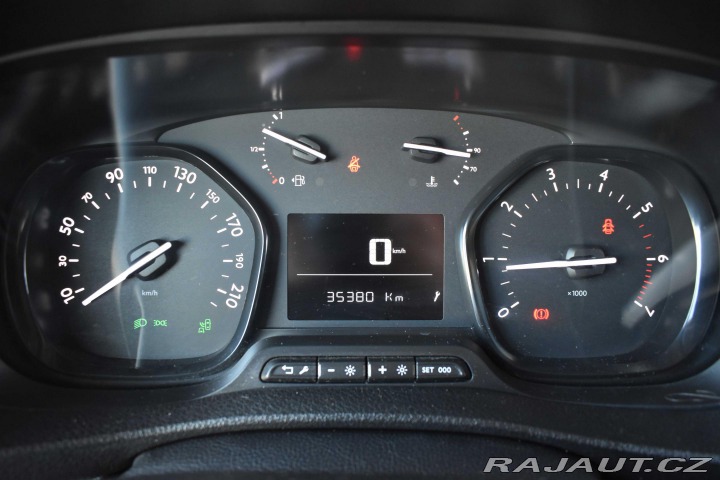 Citroën SpaceTourer 2.0 BHDi REZERVACE 2018