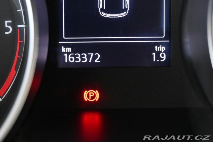 Volkswagen Touran 2,0 TDi 110kW DSG 7míst Z 2021