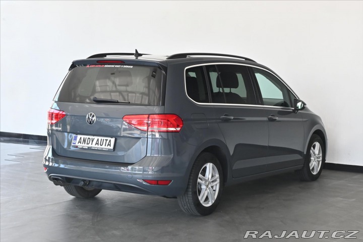 Volkswagen Touran 2,0 TDi 110kW DSG 7míst Z 2021