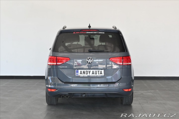 Volkswagen Touran 2,0 TDi 110kW DSG 7míst Z 2021
