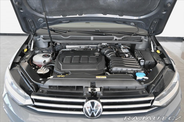 Volkswagen Touran 2,0 TDi 110kW DSG 7míst Z 2021