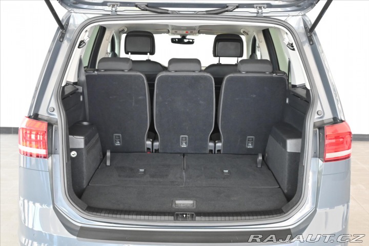 Volkswagen Touran 2,0 TDi 110kW DSG 7míst Z 2021