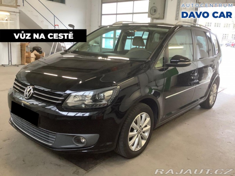 Volkswagen Touran 1,4 TSI Highline LED pano