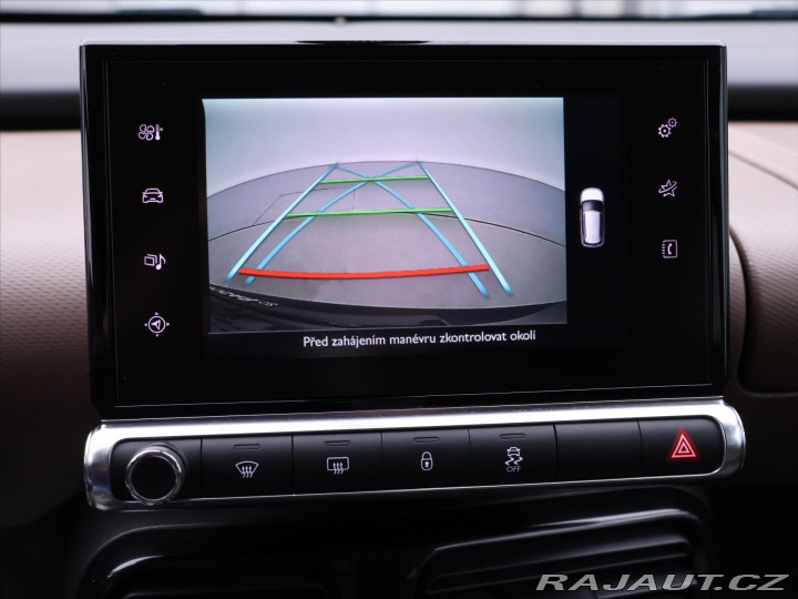 Citroën C4 Cactus 1,2 81kW Shine Servisní k 2015