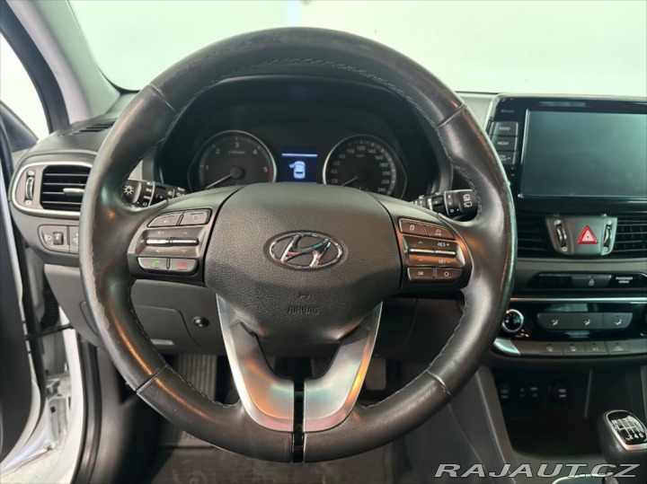 Hyundai i30 1,6 CRDi TRIKOLOR COMFORT 2020