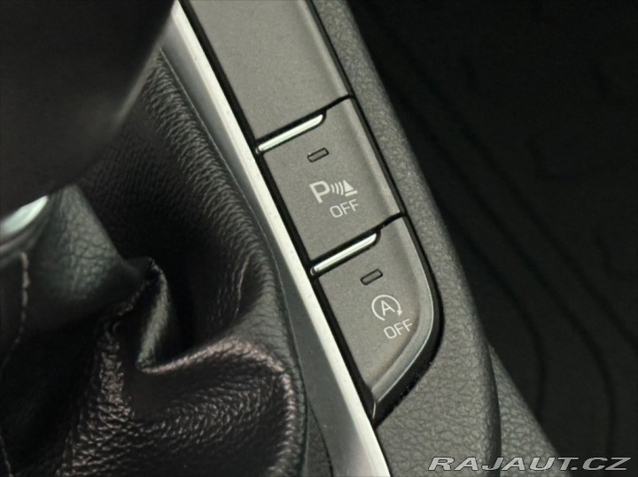 Hyundai i30 1,6 CRDi TRIKOLOR COMFORT 2020