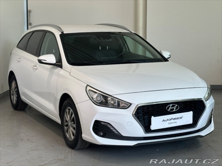 Hyundai i30 1,6 CRDi TRIKOLOR COMFORT 2020