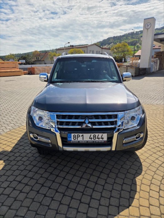 Mitsubishi Pajero 3,2   montero 4x4