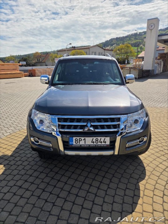 Mitsubishi Pajero 3,2   montero 4x4 2018