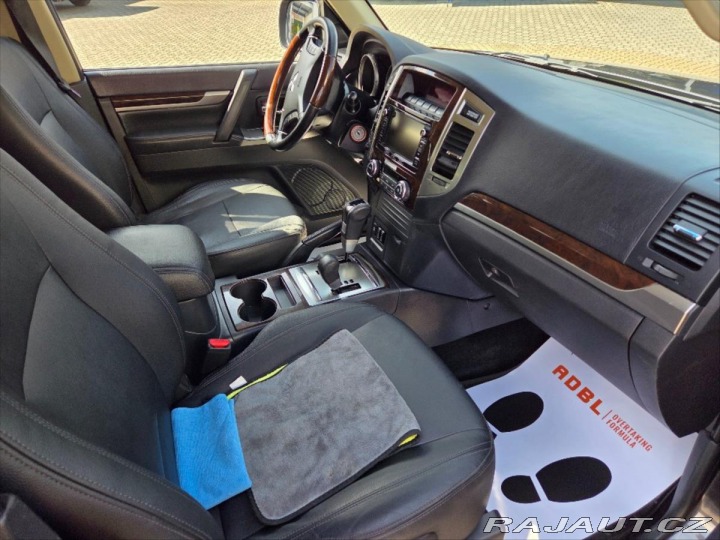 Mitsubishi Pajero 3,2 montero 4x4 2018