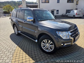 Mitsubishi Pajero 3,2   montero 4x4 2018