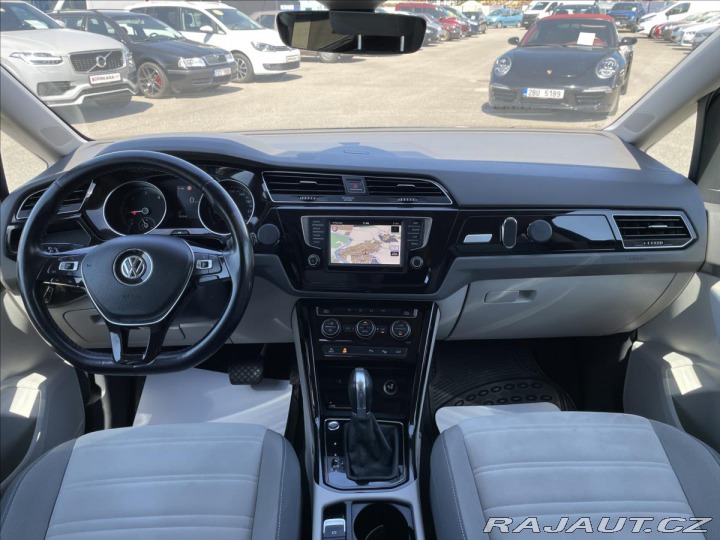 Volkswagen Touran 2,0 TDI 140kW DSG R-Line* 2017