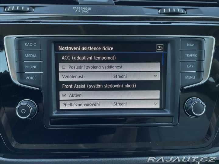 Volkswagen Touran 2,0 TDI 140kW DSG R-Line* 2017