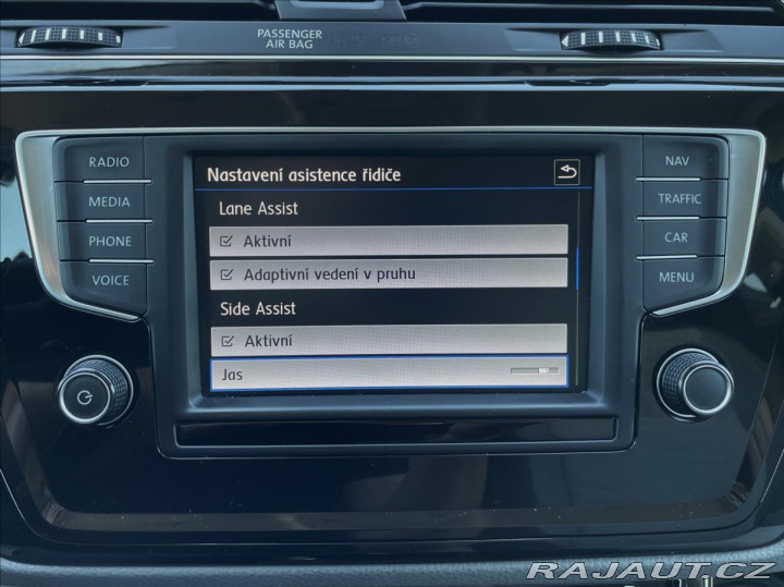Volkswagen Touran 2,0 TDI 140kW DSG R-Line* 2017