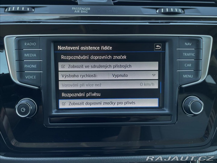 Volkswagen Touran 2,0 TDI 140kW DSG R-Line* 2017