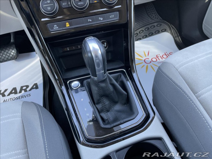 Volkswagen Touran 2,0 TDI 140kW DSG R-Line* 2017