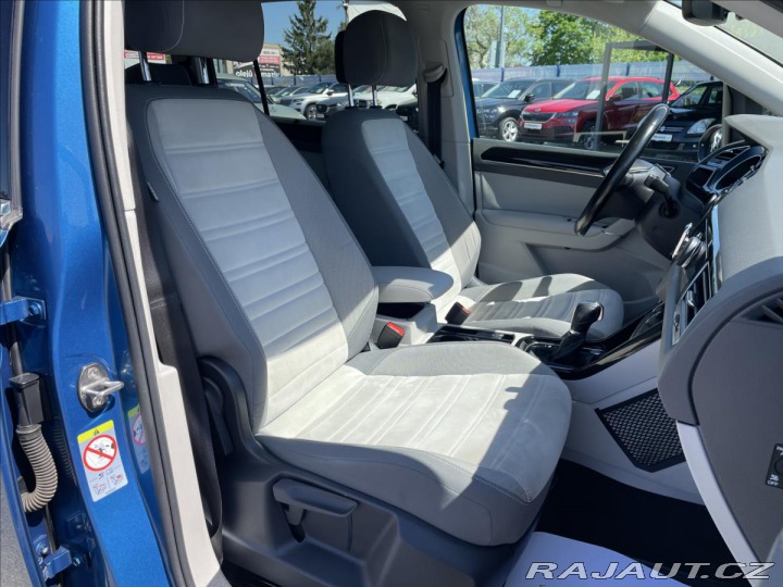 Volkswagen Touran 2,0 TDI 140kW DSG R-Line* 2017