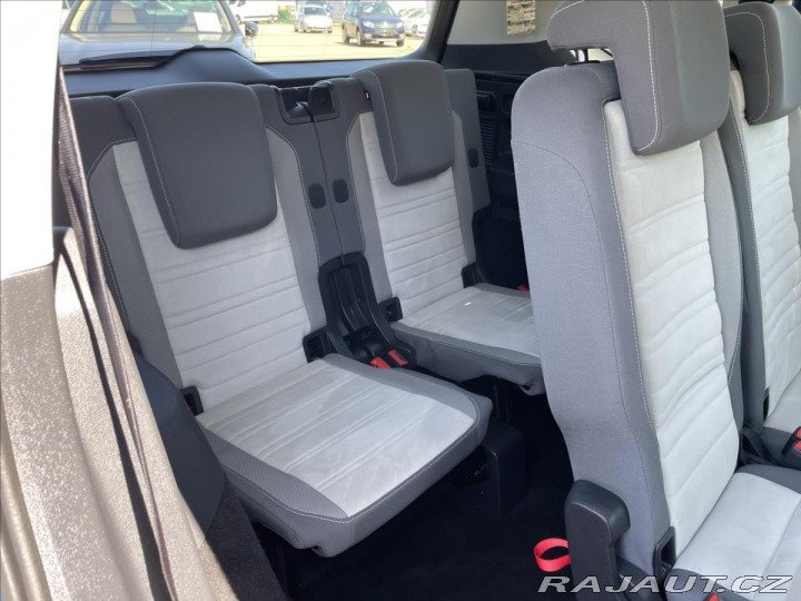 Volkswagen Touran 2,0 TDI 140kW DSG R-Line* 2017