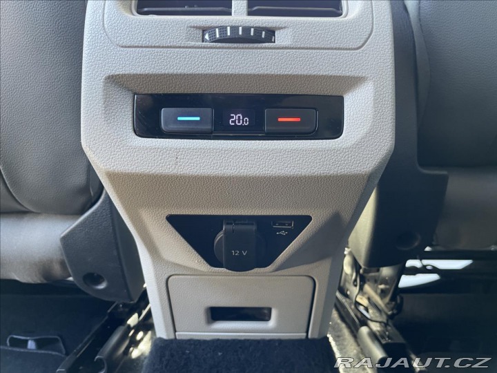 Volkswagen Touran 2,0 TDI 140kW DSG R-Line* 2017